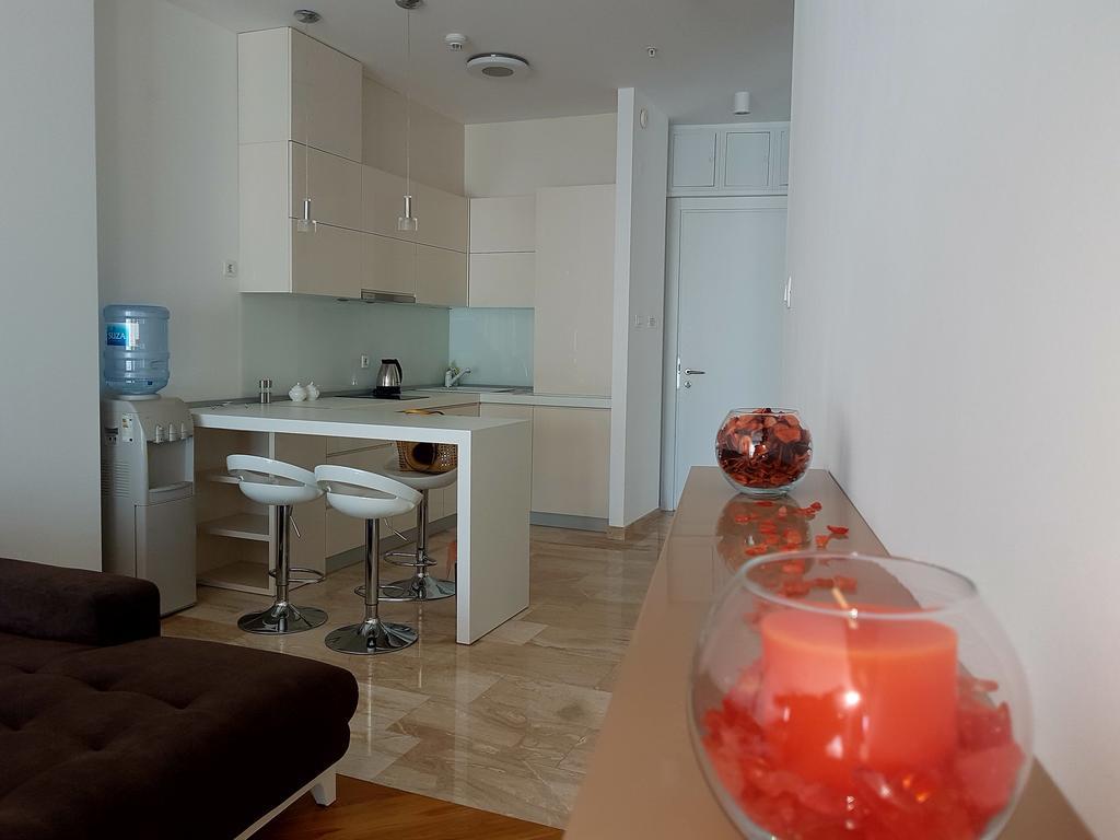 Apartment Tc Lux Vlsb بودفا المظهر الخارجي الصورة